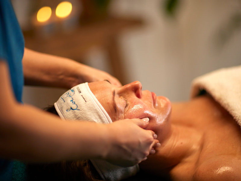 Facial treatment at Everybody's Beautiful Stonehouse